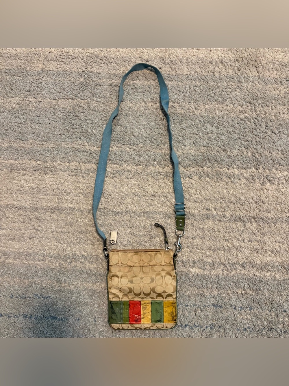 Title: Vintage Y2K Coach Signature Canvas Patchwork Stripe Crossbody Swingpack
